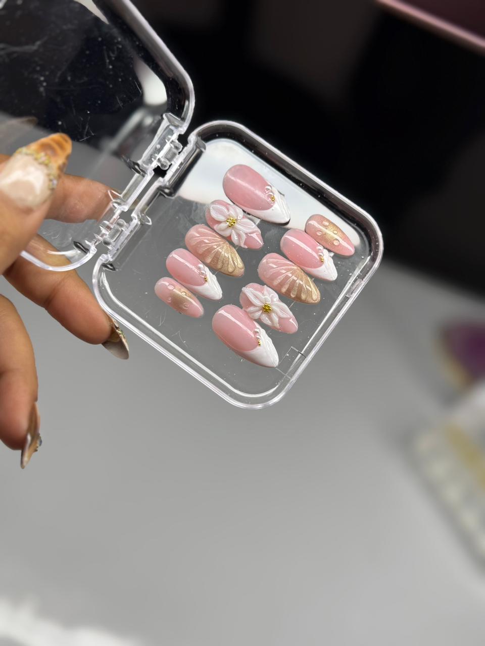 Shop Primary Image Shop Primary Image